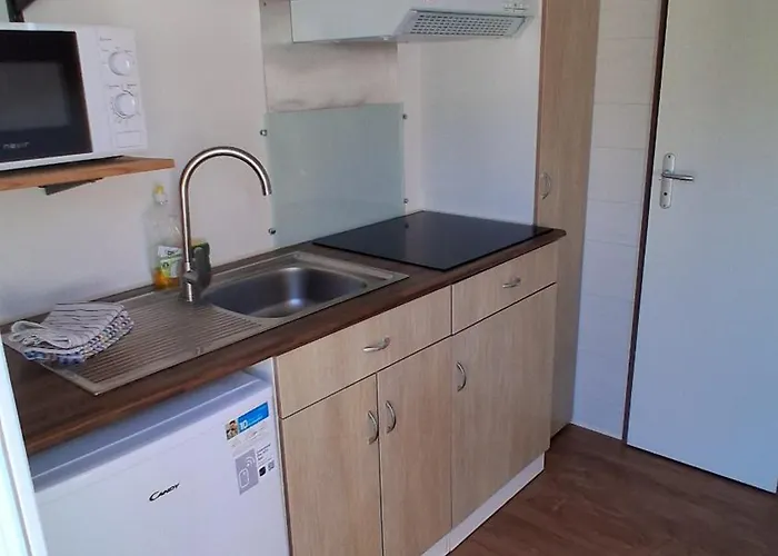 Cute House Marinho בית נופש *